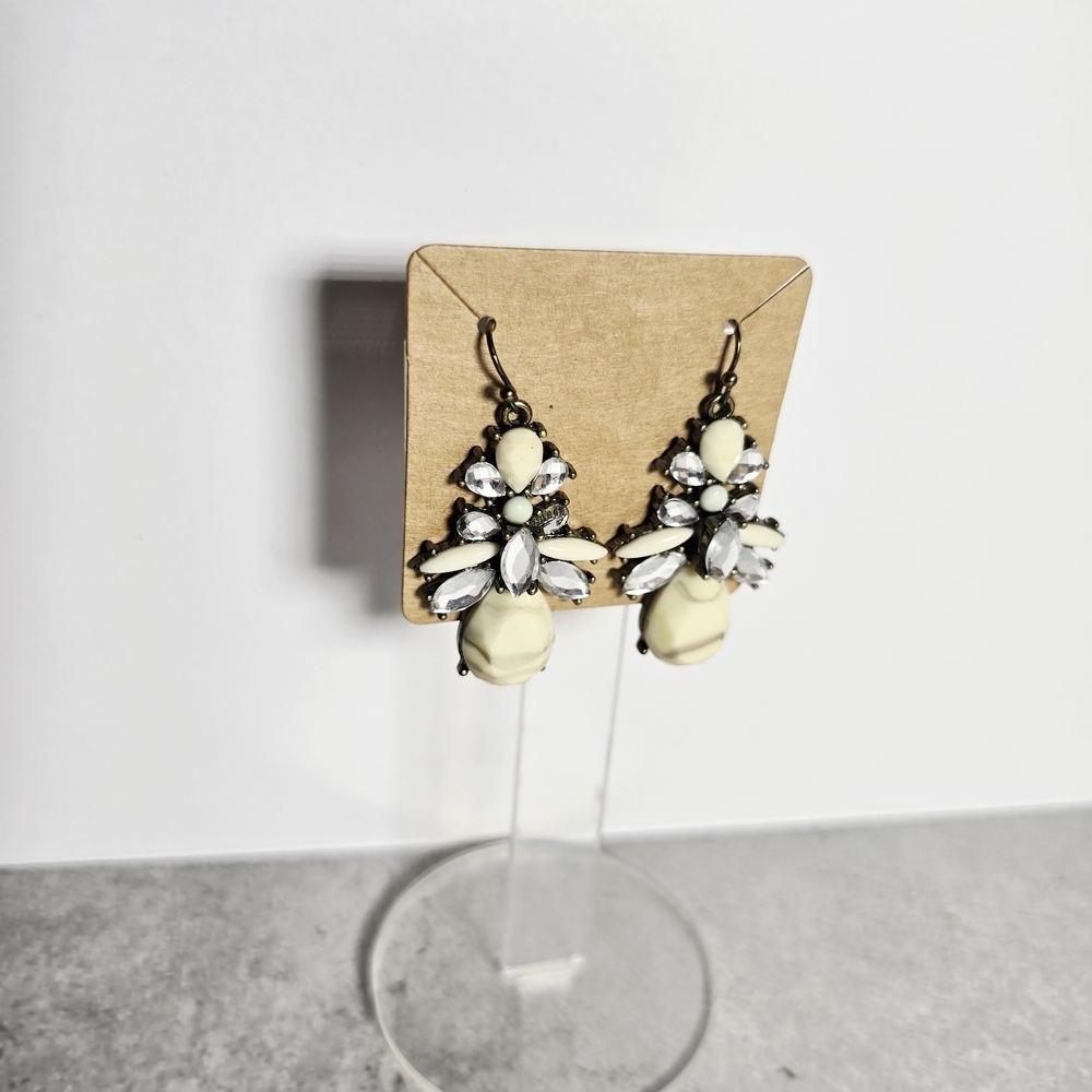 Vintage  Cream and Silver Floral Earrings